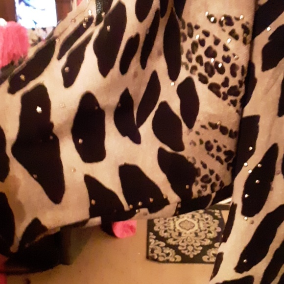 Top - Picture 3 of 5